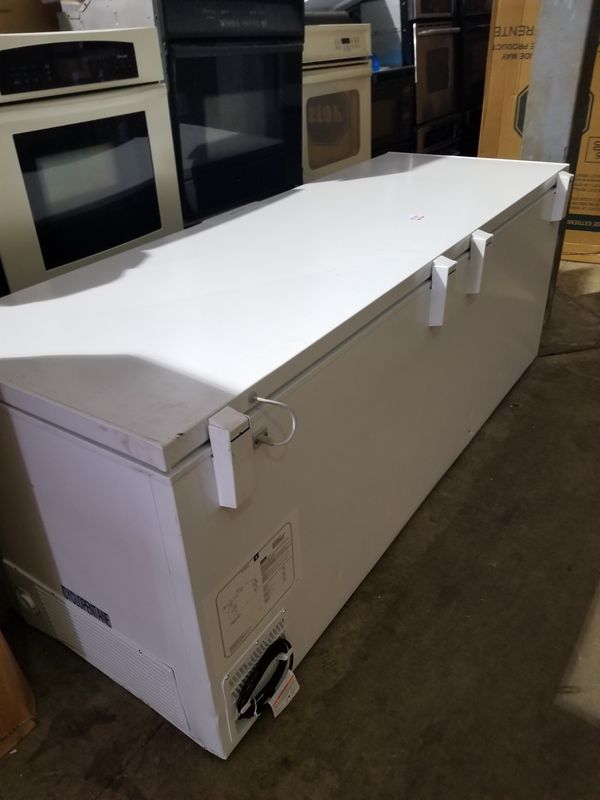 frigidaire large fridge freezer