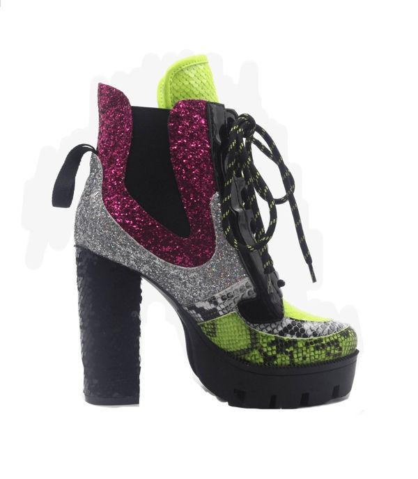cape robbin snakeskin boots