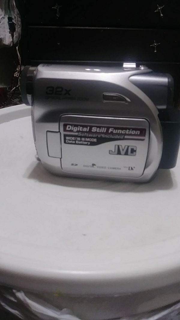 32x optical hyper zoom. Digital video camera . JVC for Sale in