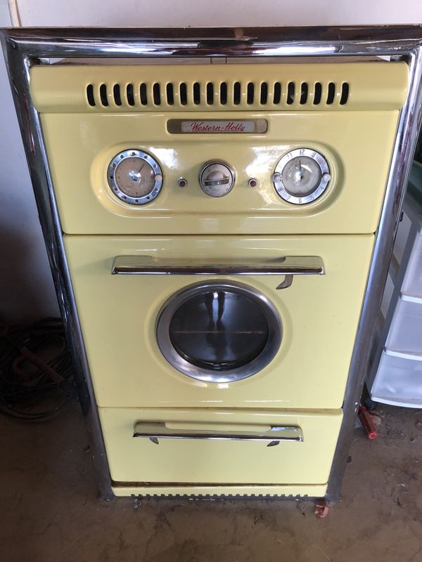 1950’s Western Holly wall oven stove. for Sale in Palm Springs, CA