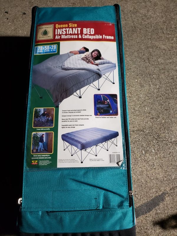 Instant bed air mattress and collapsible frame for Sale in Irving, TX