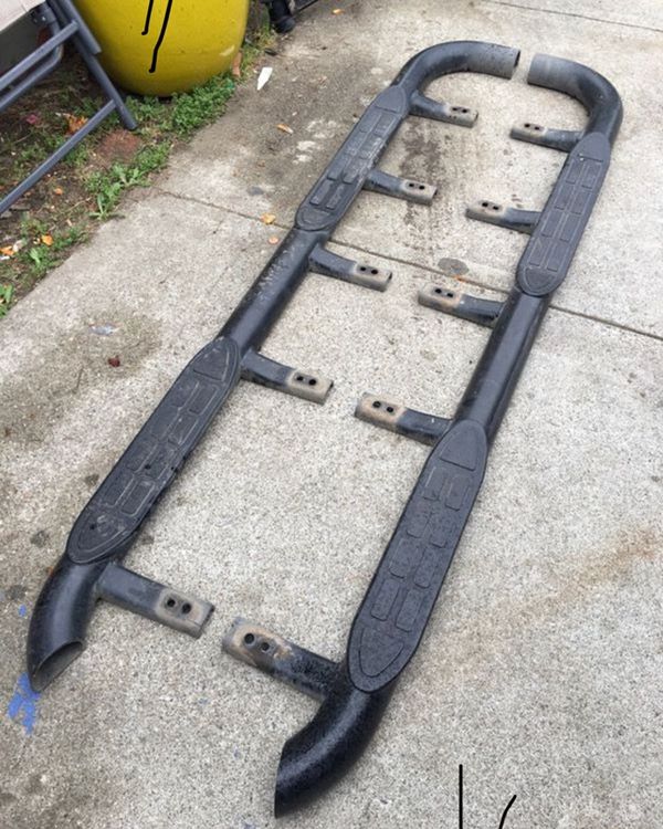 20002006 Chevy Tahoe z71 Side Steps Running Boards for Sale in Oakland