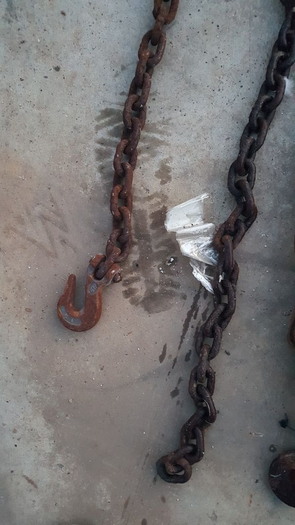 Tow truck chain for winching and Towing for Sale in Imperial Beach, CA