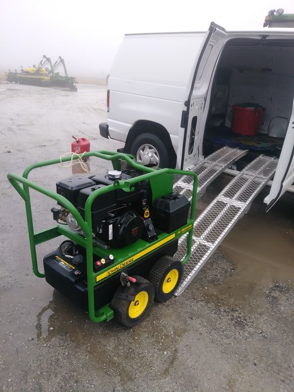 2015 John Deere 3500 psi / 200° Hot water Power Washer for Sale in