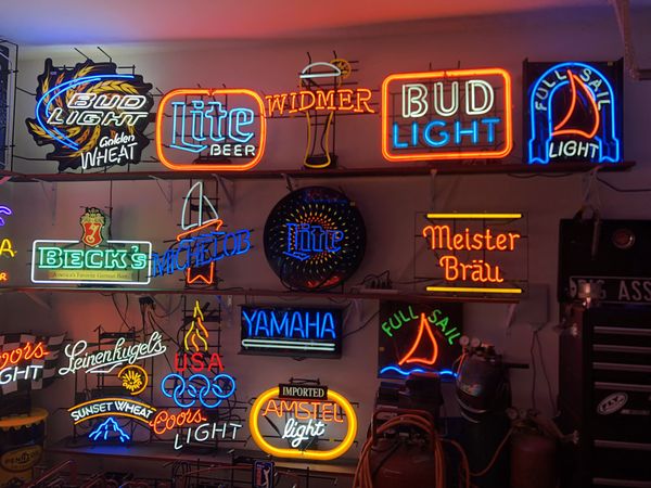 60 Neon Beer Signs For Sale For Sale In Gresham Or Offerup