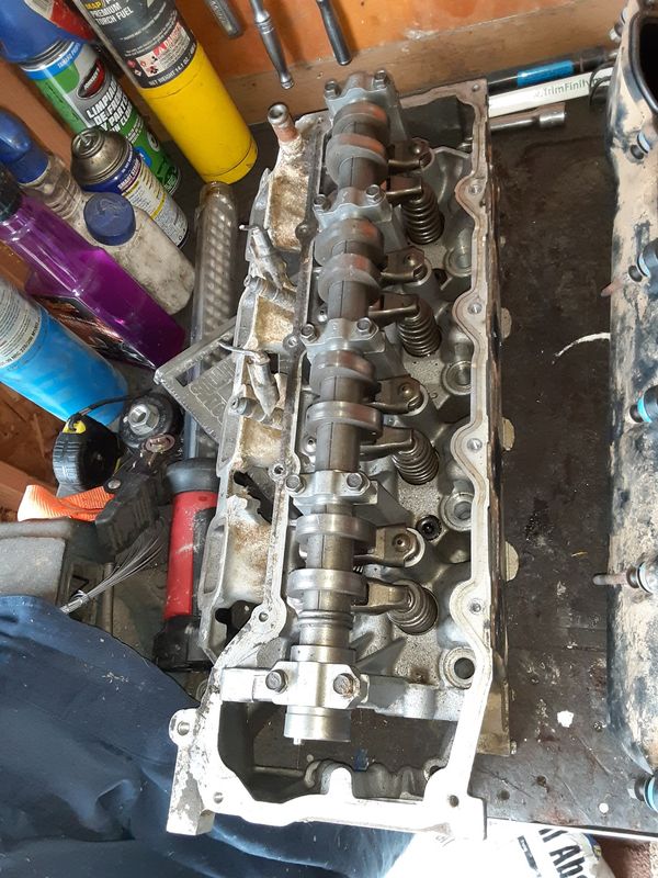 04 dodge 4.7 cylinder head driver side for Sale in San Bernardino, CA