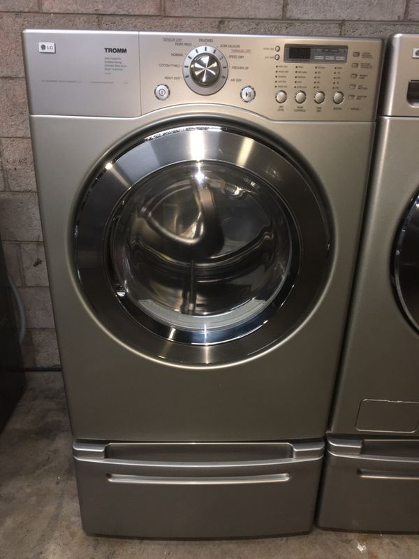 VERY NICE LG TROMM WASHER AND ELECTRIC DRYER SET for Sale in Phoenix
