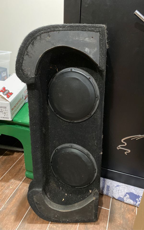 JL audio 10” W3 slim subwoofers in JL stealth box for Sale in Houston