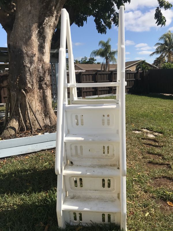 Above ground pool ladder with safety gate for Sale in Homestead, FL ...