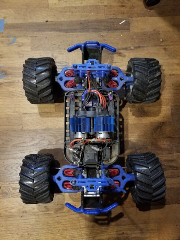 custom traxxas e maxx