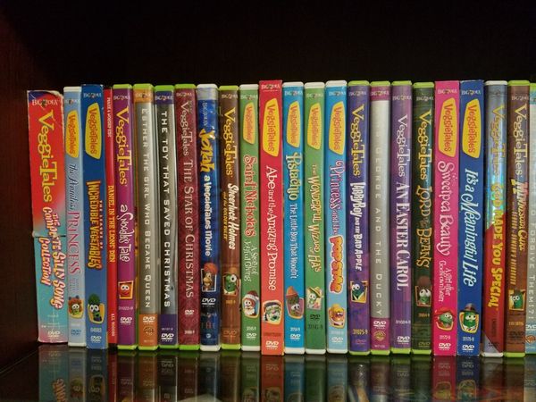 Lot of 70 VeggieTales DVD 's for Sale in Bonney Lake, WA - OfferUp