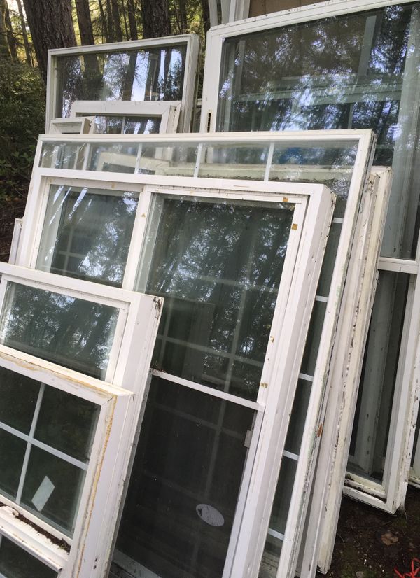 Used vinyl windows and doors (read description) for Sale in Olalla, WA