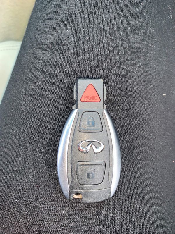 Infiniti qx30 key for Sale in Los Angeles, CA - OfferUp