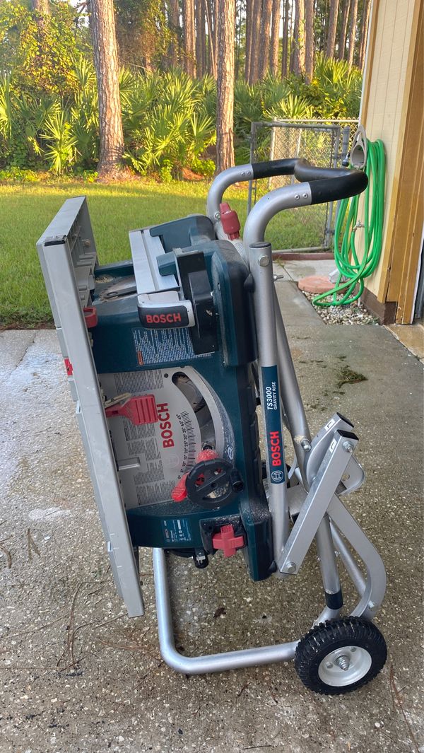 BOSCH TS3000 Gravity Rise table Saw for Sale in Palm Coast, FL OfferUp