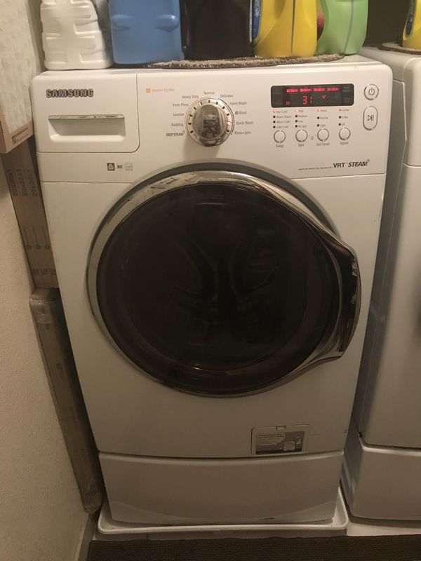 SAMSUNG VRT Steam Washer & Steam Gas Dryer both on Pedestals. for Sale
