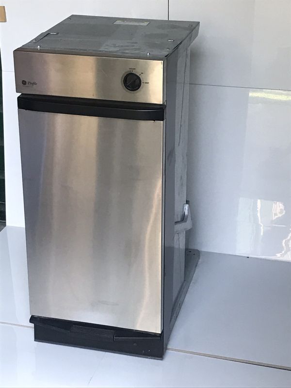 GE Profile Stainless Steel Trash Compactor for Sale in Houston, TX