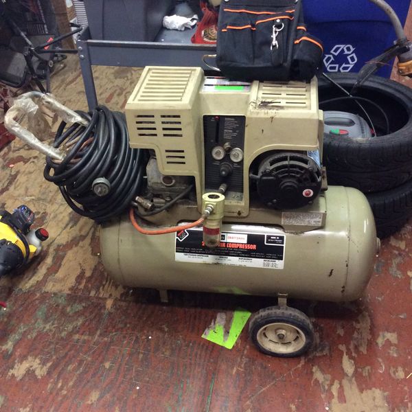 Craftsman 2hp 20 Gallon Air Compressor for Sale in Bellingham, MA OfferUp