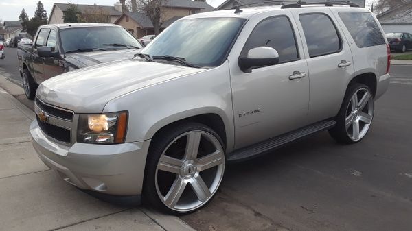 2007 CHEVY TAHOE ON 28S for Sale in Stockton, CA - OfferUp