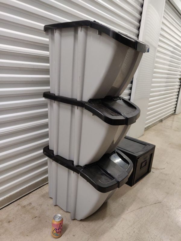 Plastic Bins Stackable w hinged lids for Sale in Miami, FL OfferUp