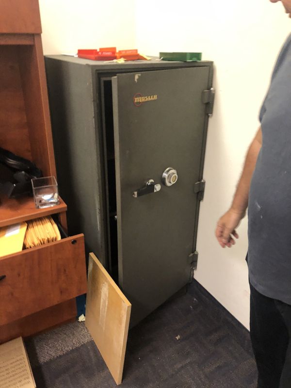 Mosler combination safe over 4ft tall strong security fire safe $500 ...