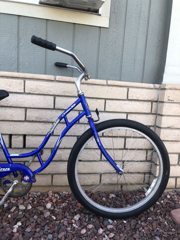 blue schwinn beach cruiser