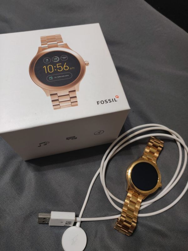 fossil smart watch price