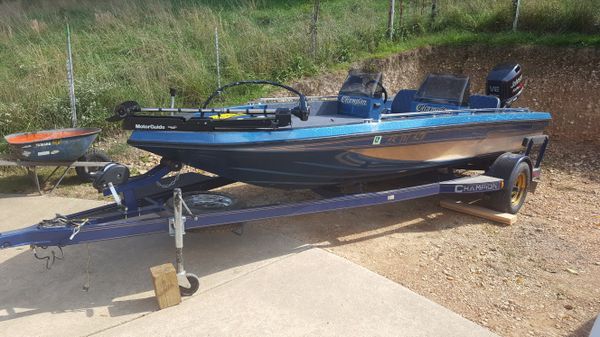 Champion bass boat for Sale in Bentonville, AR - OfferUp