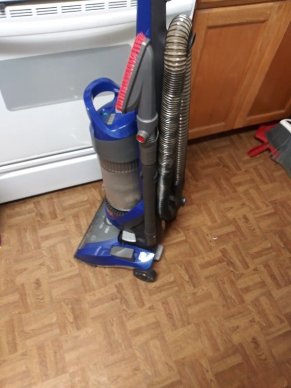 Hoover 12 amp WindTunnel vacuum for Sale in Renton, WA - OfferUp