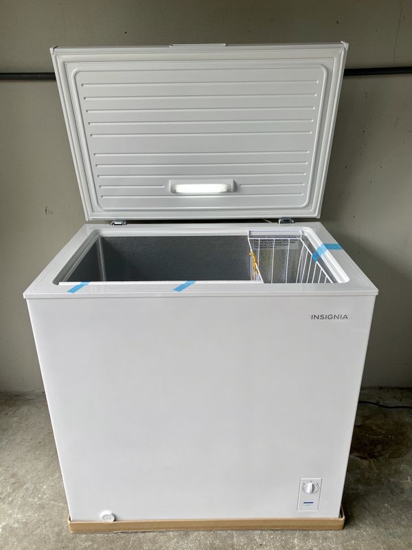 *Never Used* 7.0 Cubic Ft. Deep Chest Freezer for Sale in Seattle, WA