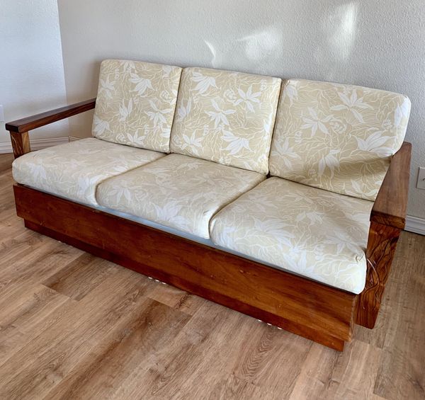 Vintage 1950s Hawaiian Koa couch anthurium carvings for Sale in Kapolei
