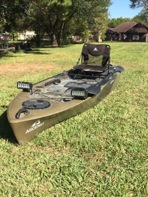 2016 Ascend FS128T Kayak for Sale in Baytown, TX OfferUp