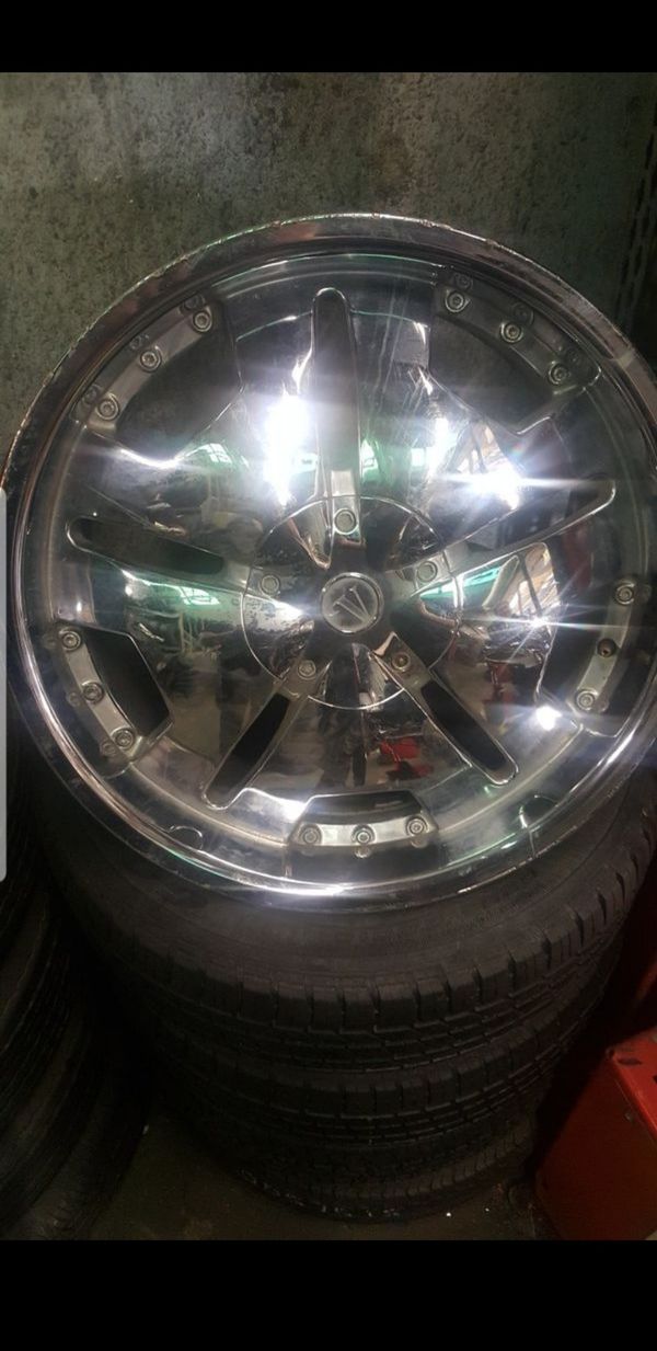 20 inch 5 lug universal rims for Sale in Fresno, CA OfferUp