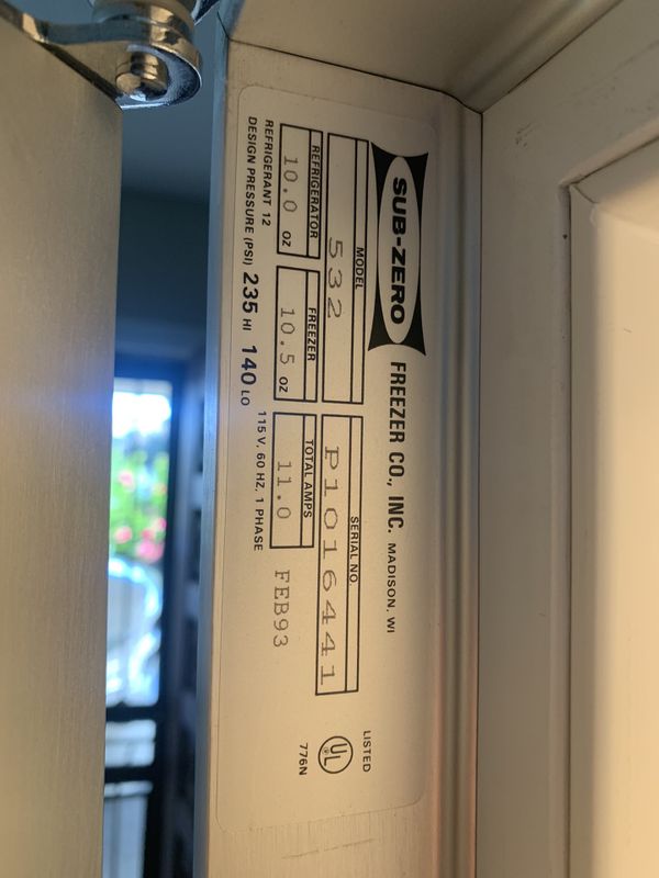 Sub Zero 48” built in fridge freezer model 532 for Sale in Phoenix, AZ