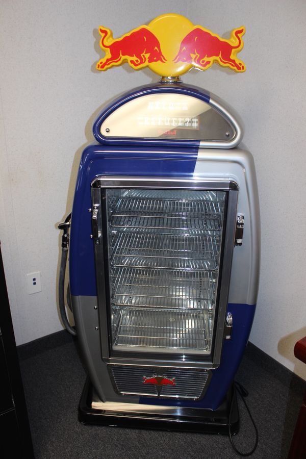 Red Bull Refrigerator(EXCELLENT Condition) for Sale in Baldwin Park, CA