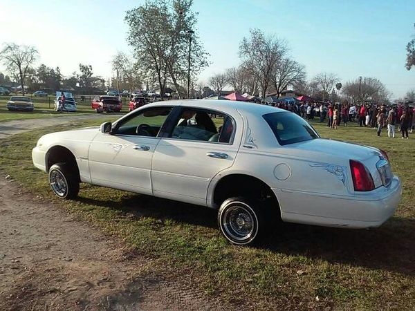 Used Car Dealerships In Fresno Ca >> 98 Bubble top Lincoln Towncar Lowrider for Sale in Fresno, CA - OfferUp Used Car Dealerships In Fresno Ca >> 98 Bubble top Lincoln Towncar Lowrider for Sale in Fresno, CA - OfferUp