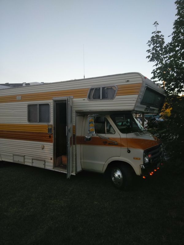 1977 dodge dreamer rv,440 engine runs great.unbelieveble conditions