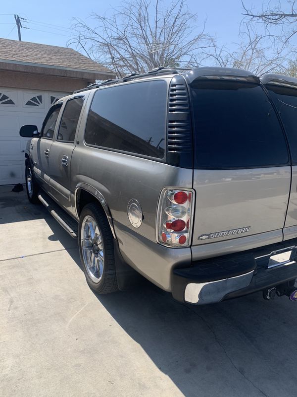 2001 Chevy Suburban 1500 for Sale in Las Vegas, NV - OfferUp