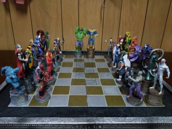 eaglemoss dc chess board