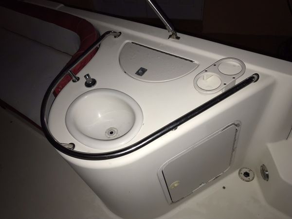 24 ft Sea Ray deck boat bathroom inside with aluminum trailer. for Sale ...