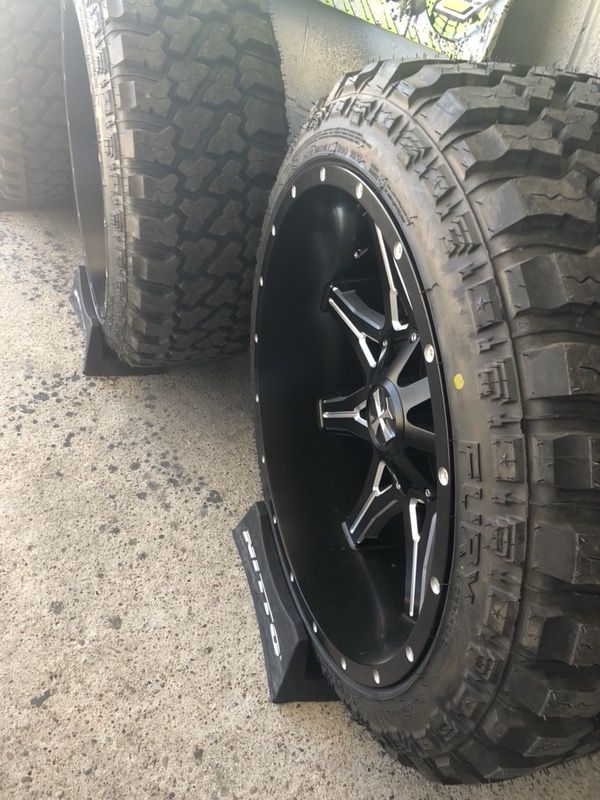 (4) 24x12 CaliOffRoad Rims w/ 35x12.50R24 Fury MT Tires for Sale in