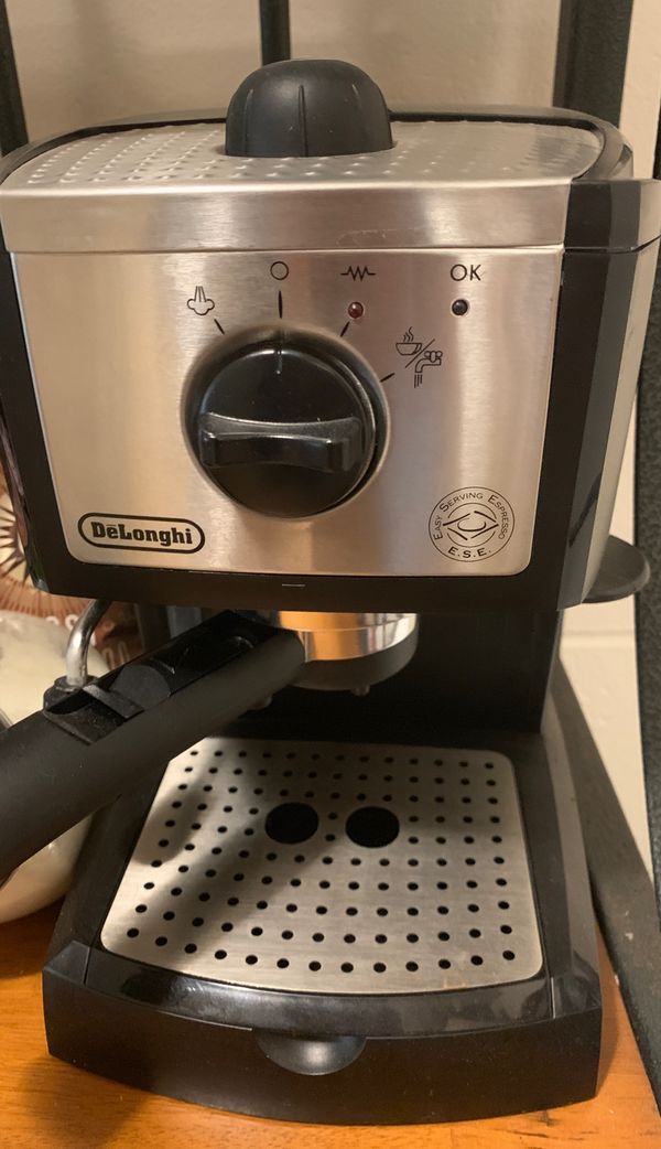 Delonghi espresso maker with milk frother for Sale in WA OfferUp