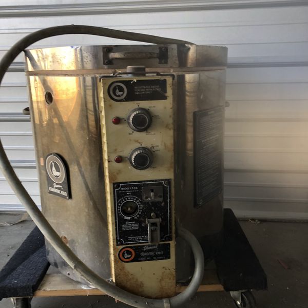 Duncan DK 8201 w/model k kiln sitter for Sale in