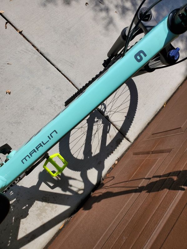 2020 Trek Marlin 6 women's medium for Sale in Carlsbad, CA - OfferUp