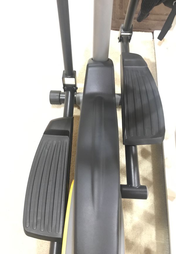 Gold’s Gym elliptical machine. Stride trainer 350i for Sale in