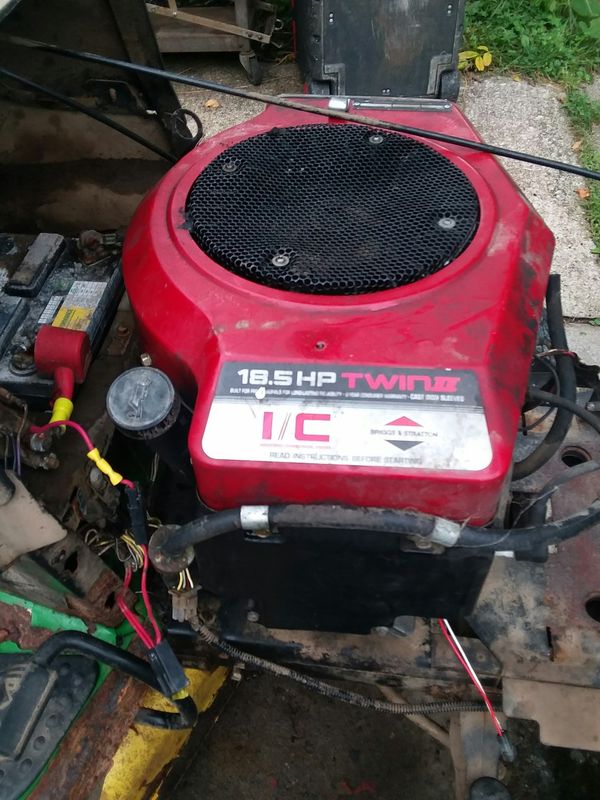 18.5hp I/C Briggs and stratton twin complete for Sale in Des Moines, IA ...