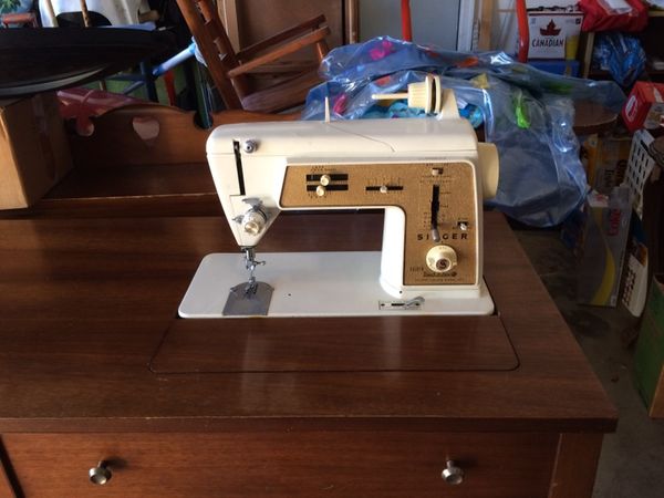 Singer Golden Touch and Sew Model 630 in cabinet for Sale in Waterford