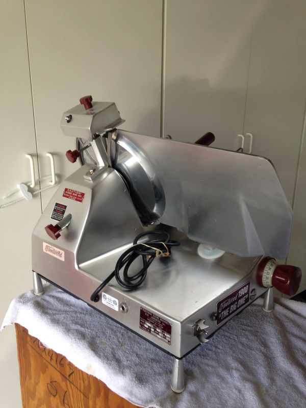 Meat/Cheese Slicer grade) Fleetwood 1900 for Sale in Tustin