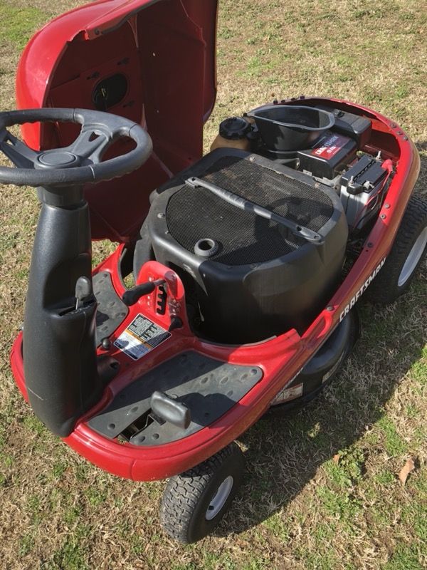 Craftsman DRM 500 Riding Mower/Mulcher/Vacuum for Sale in Goldsboro, NC