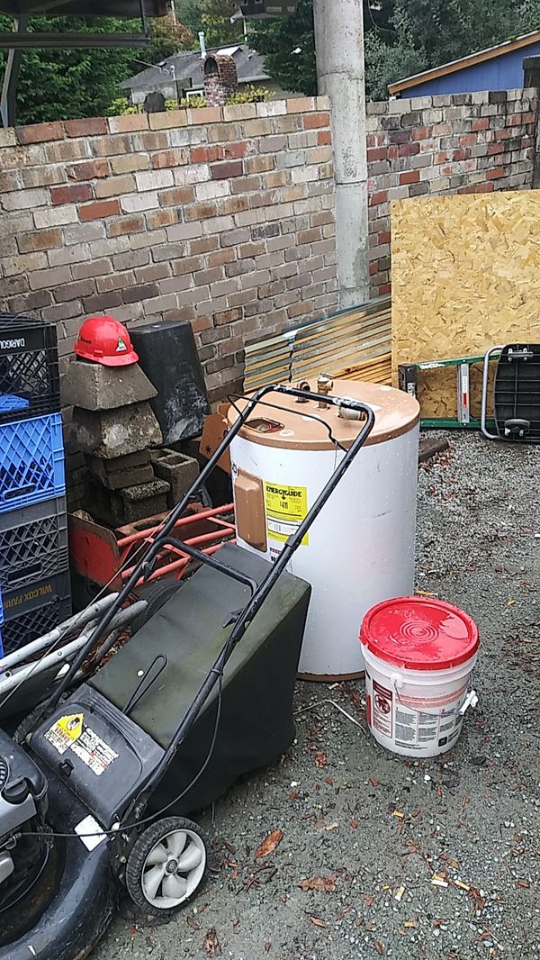 free-scrap-metal-refrigerators-work-don-t-need-them-anymore-hot-water