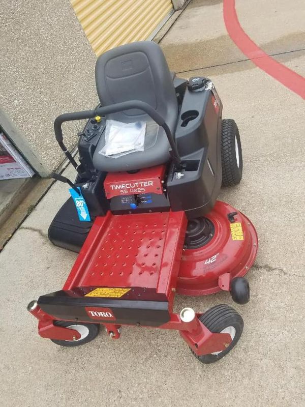 Zero turn 42” Toro Timecutter SS4225 2150 for Sale in Garland, TX